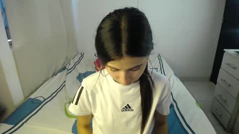 Snapshot of erosgirls_ chatting on October 10, 8:30 pm erosgirls_ online show from October 10, 8:30 pm