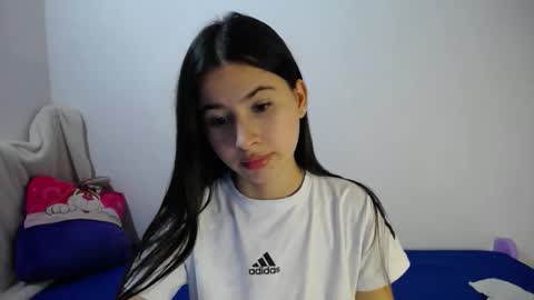 Snapshot of erosgirls_ chatting on November 29, 11:08 pm erosgirls_ online show from November 29, 11:08 pm