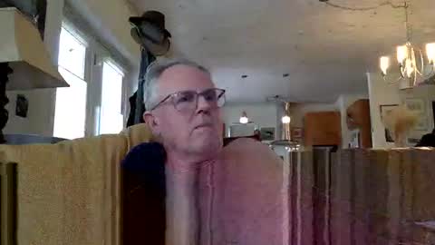 eros online show from December 11, 4:42 pm