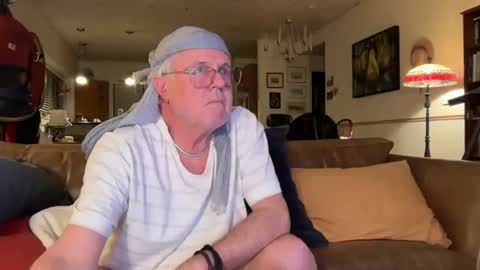 eros online show from March 9, 11:56 pm