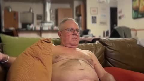 eros online show from February 8, 2:48 am