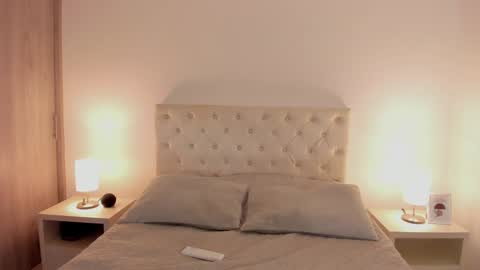 Snapshot of erotic_boobs chatting on December 13, 8:37 pm Karen online show from December 13, 8:37 pm