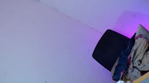 erotic_empress18 online show from April 10, 7:13 am