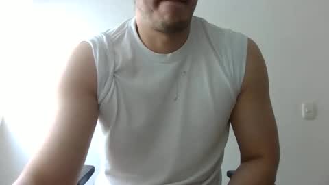 Snapshot of erra311 chatting on April 23, 4:42 pm erra311 online show from April 23, 4:42 pm