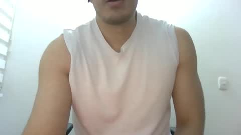 Snapshot of erra311 chatting on May 5, 12:07 am erra311 online show from May 5, 12:07 am