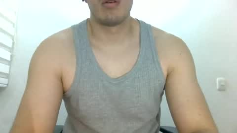 Snapshot of erra311 chatting on May 29, 2:53 am erra311 online show from May 29, 2:53 am