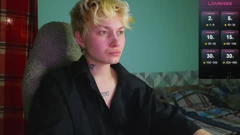 Snapshot of esajukyy chatting on December 14, 2:53 pm esajukyy online show from December 14, 2:53 pm