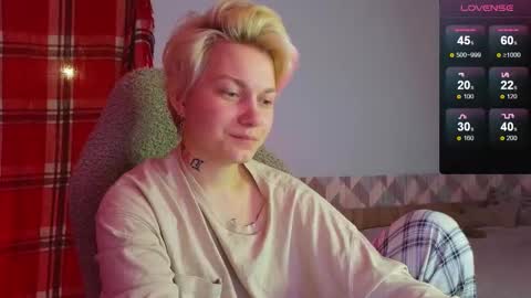 Snapshot of esajukyy chatting on January 24, 3:45 pm esajukyy online show from January 24, 3:45 pm