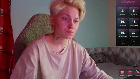 Snapshot of esajukyy chatting on February 25, 3:38 pm esajukyy online show from February 25, 3:38 pm