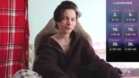 Snapshot of esajukyy chatting on October 1, 8:20 am esajukyy online show from October 1, 8:20 am