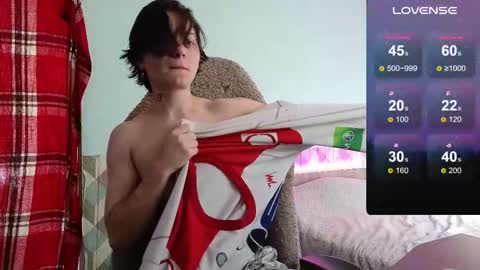 Snapshot of esajukyy chatting on October 18, 8:15 am esajukyy online show from October 18, 8:15 am