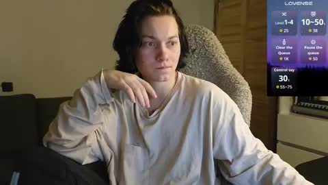 esajukyy online show from February 21, 3:13 pm