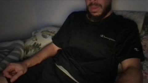 Snapshot of esc0o chatting on December 5, 4:31 am hereforagoodtimenotalongtime online show from December 5, 4:31 am