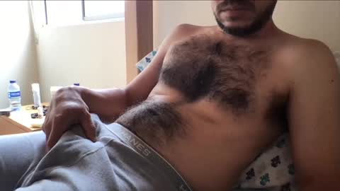 Snapshot of esc0o chatting on October 27, 6:01 pm hereforagoodtimenotalongtime online show from October 27, 6:01 pm