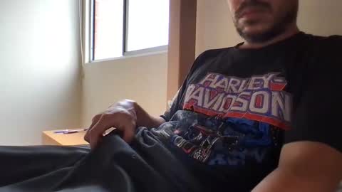 Snapshot of esc0o chatting on February 28, 8:54 pm hereforagoodtimenotalongtime online show from February 28, 8:54 pm