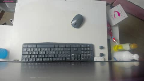 Snapshot of escarleth__ chatting on January 28, 4:08 am Escarlet online show from January 28, 4:08 am