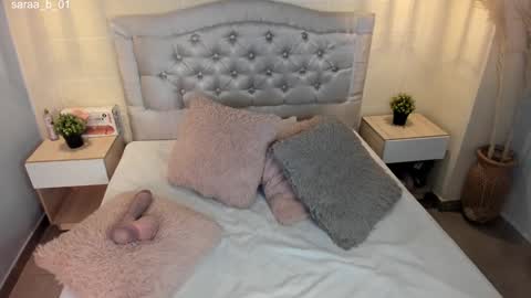 Snapshot of escarleth__ chatting on February 8, 5:08 pm Escarlet online show from February 8, 5:08 pm