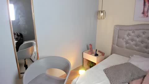 Snapshot of escarleth__ chatting on November 25, 12:49 pm Escarlet online show from November 25, 12:49 pm