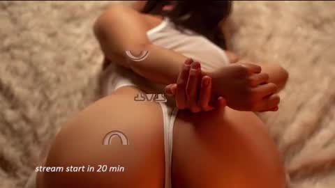Snapshot of escarlett_wii chatting on October 7, 12:02 pm SCARLETT online show from October 7, 12:02 pm