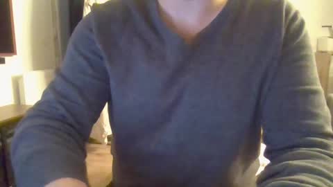 Snapshot of esclavepourfemme chatting on January 3, 11:33 pm esclavepourfemme online show from January 3, 11:33 pm