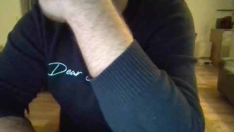 Snapshot of esclavepourfemme chatting on January 12, 8:47 pm esclavepourfemme online show from January 12, 8:47 pm