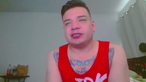 Snapshot of escodamus12 chatting on January 6, 4:23 pm escodamus12 online show from January 6, 4:23 pm