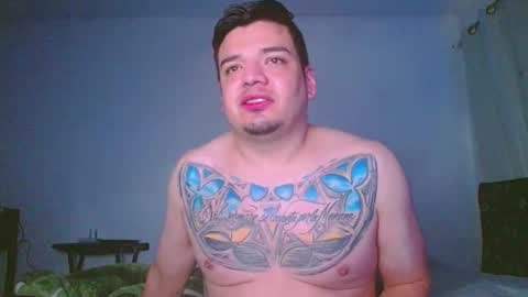 Snapshot of escodamus12 chatting on January 24, 1:25 pm escodamus12 online show from January 24, 1:25 pm