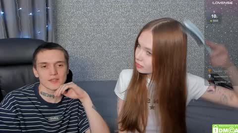 Snapshot of eshcka chatting on January 12, 7:53 pm Megan and Brad online show from January 12, 7:53 pm