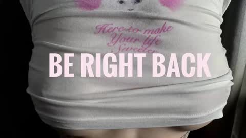 Snapshot of eshcka chatting on September 9, 5:18 am Megan and Brad online show from September 9, 5:18 am