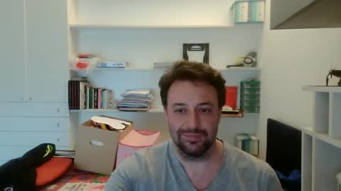 esibizionista 91 online show from March 12, 11:42 am
