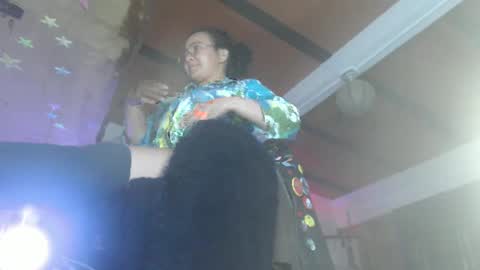 Snapshot of eskelaswd chatting on December 6, 2:02 am Eskela911 online show from December 6, 2:02 am