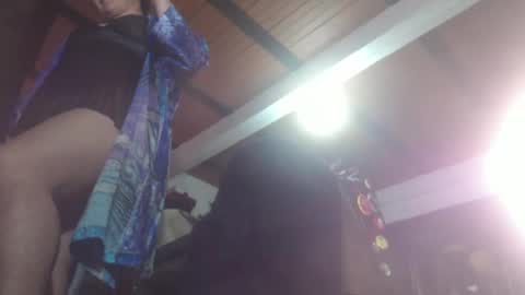 Snapshot of eskelaswd chatting on December 16, 2:04 am Eskela911 online show from December 16, 2:04 am