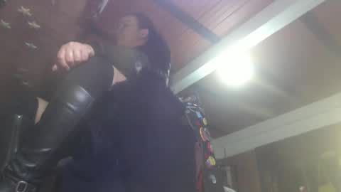 Snapshot of eskelaswd chatting on January 5, 3:00 am Eskela911 online show from January 5, 3:00 am