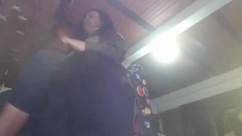 Snapshot of eskelaswd chatting on January 10, 5:15 am Eskela911 online show from January 10, 5:15 am