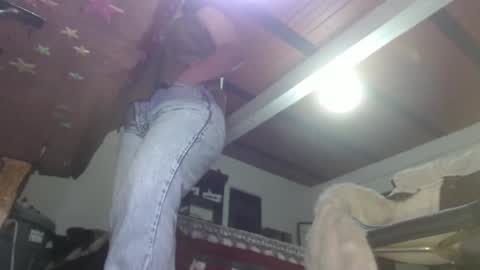 Snapshot of eskelaswd chatting on January 27, 10:27 pm Eskela911 online show from January 27, 10:27 pm