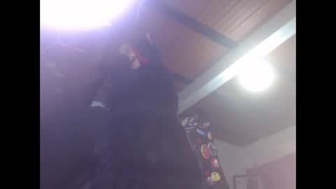 Snapshot of eskelaswd chatting on February 16, 2:31 am Eskela911 online show from February 16, 2:31 am