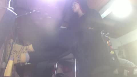 Snapshot of eskelaswd chatting on February 17, 1:25 am Eskela911 online show from February 17, 1:25 am