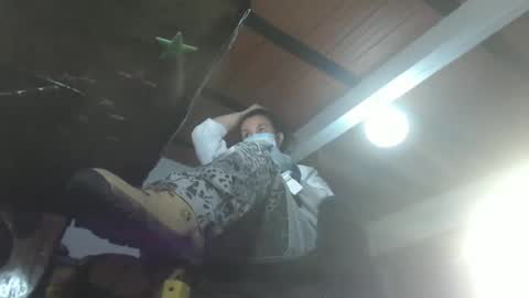 Snapshot of eskelaswd chatting on February 19, 2:33 am Eskela911 online show from February 19, 2:33 am