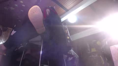 Snapshot of eskelaswd chatting on February 20, 2:07 am Eskela911 online show from February 20, 2:07 am