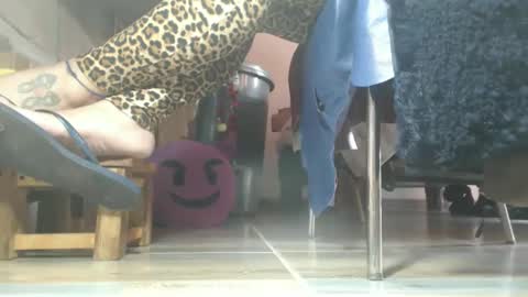 Snapshot of eskelaswd chatting on October 17, 2:08 pm Eskela911 online show from October 17, 2:08 pm