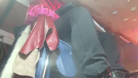 Eskela911 online show from April 16, 8:04 am