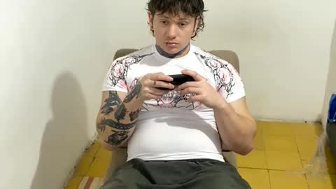 eskol212 online show from February 20, 1:57 am