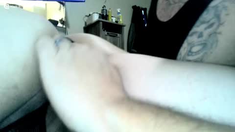 Snapshot of eslosyliz213 chatting on December 26, 10:05 am eslosyliz213 online show from December 26, 10:05 am