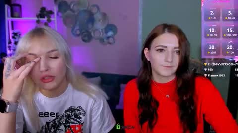 Snapshot of esma_shine chatting on September 17, 7:15 pm esma_shine online show from September 17, 7:15 pm