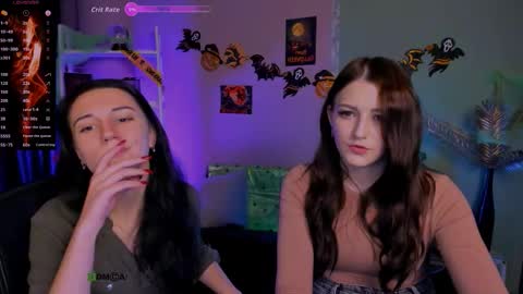 Snapshot of esma_shine chatting on October 22, 7:35 pm esma_shine online show from October 22, 7:35 pm