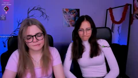 Snapshot of esma_shine chatting on November 15, 8:38 pm esma_shine online show from November 15, 8:38 pm