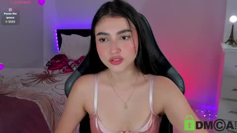 Esmeralda online show from May 13, 1:08 pm