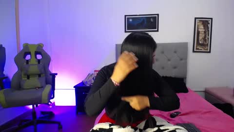 Perla online show from October 6, 3:48 am