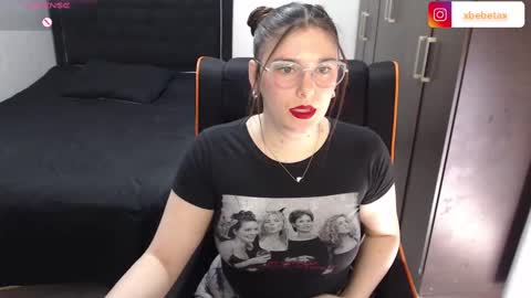 Snapshot of espagamer5 chatting on October 29, 6:09 pm Xbebetax online show from October 29, 6:09 pm