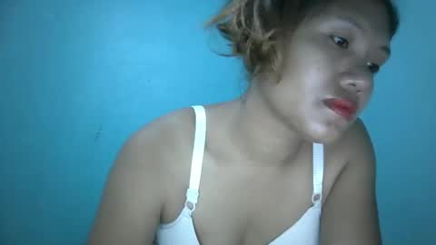 especialgirl_28 online show from October 22, 5:45 pm